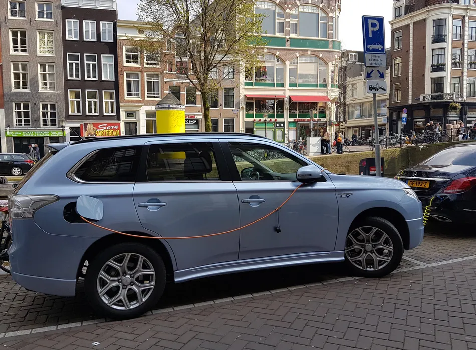 How EV Fleets are Shielding Europe from Oil Price Volatility and Saving Billions
