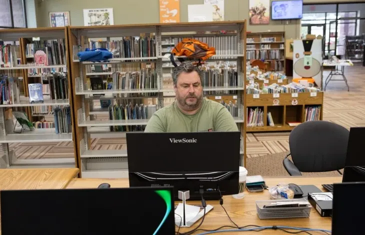 The Library Is Closed. Feel Free to Come In.